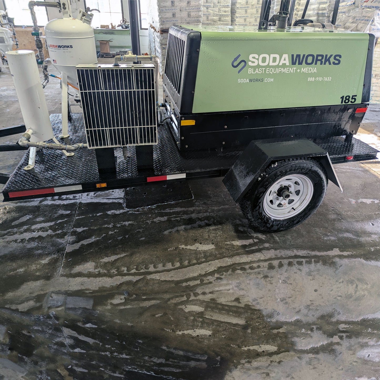 Pre Owned 2016 Soda Works Mobile System 185 CFM (201608220005, 350 Hours)