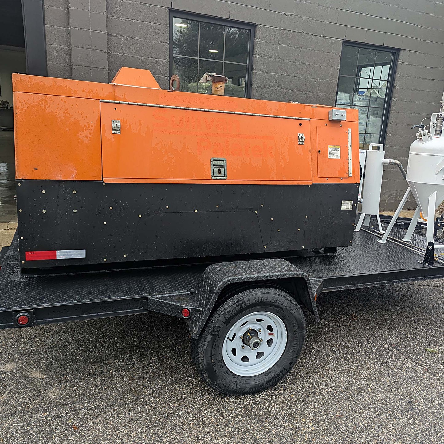 Pre Owned 2015 Soda Works Mobile System 210 CFM (32987, 875 Hours)